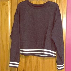 Grey crop sweatshirt with whit banding